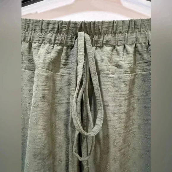 NWT SOHO Apparel Ltd. Green Mini Skirt Size L Elastic Waist Front Pockets - Picture 6 of 10